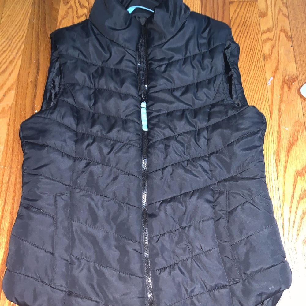 Aeropostale Black Vest With Blue Zipper